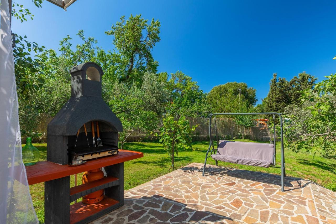 Holiday House Chill Out Loborika Marčana エクステリア 写真